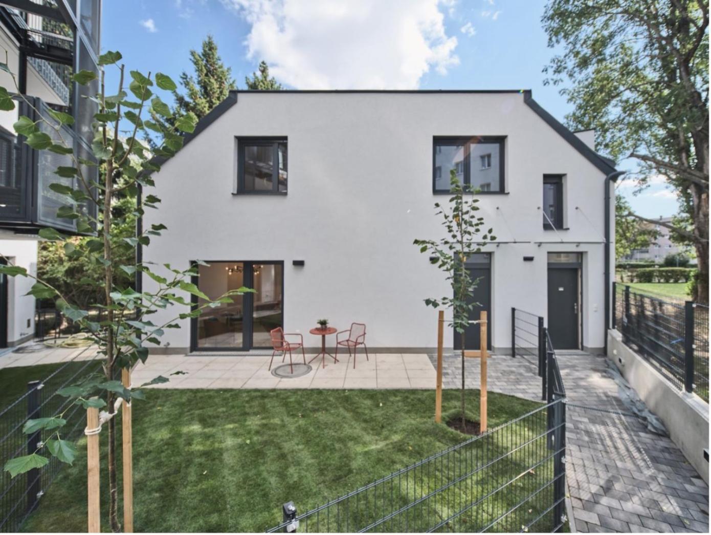 Apartment Stay In Style At Carl'S Design Residences - Modern Design Meets Green Comfort L Parking & Perfect Connection To City Center Wien