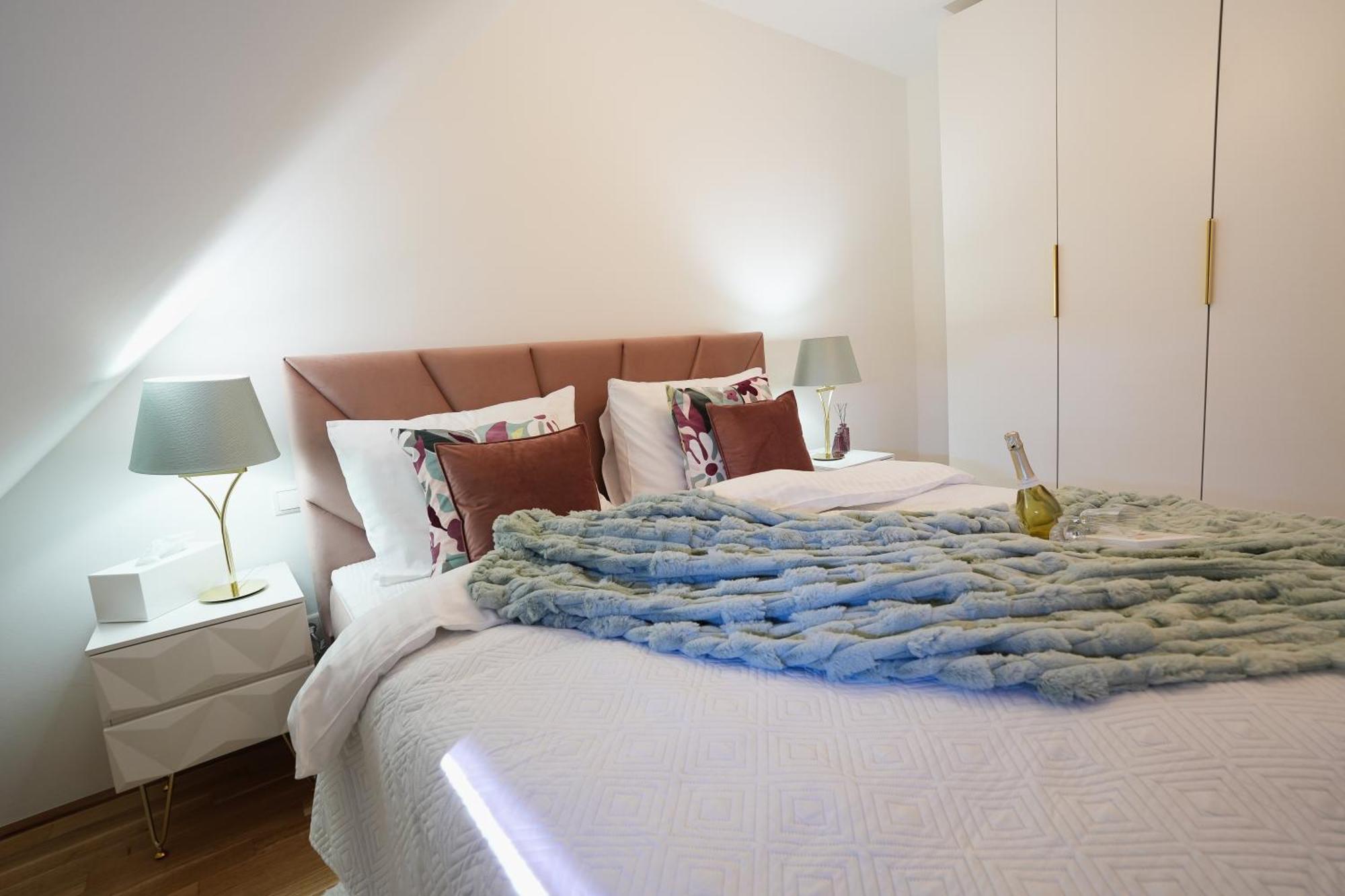 Apartment Stay In Style At Carl'S Design Residences - Modern Design Meets Green Comfort L Parking & Perfect Connection To City Center Wien