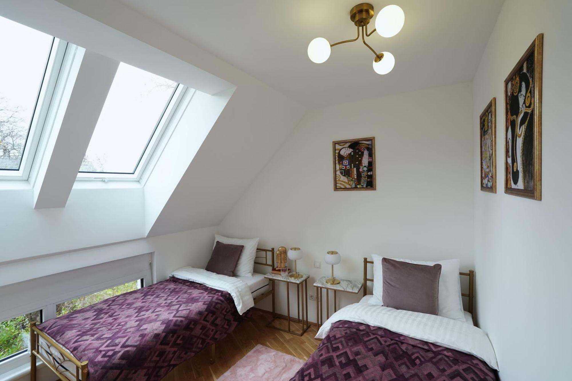 Apartment Stay In Style At Carl'S Design Residences - Modern Design Meets Green Comfort L Parking & Perfect Connection To City Center Wien