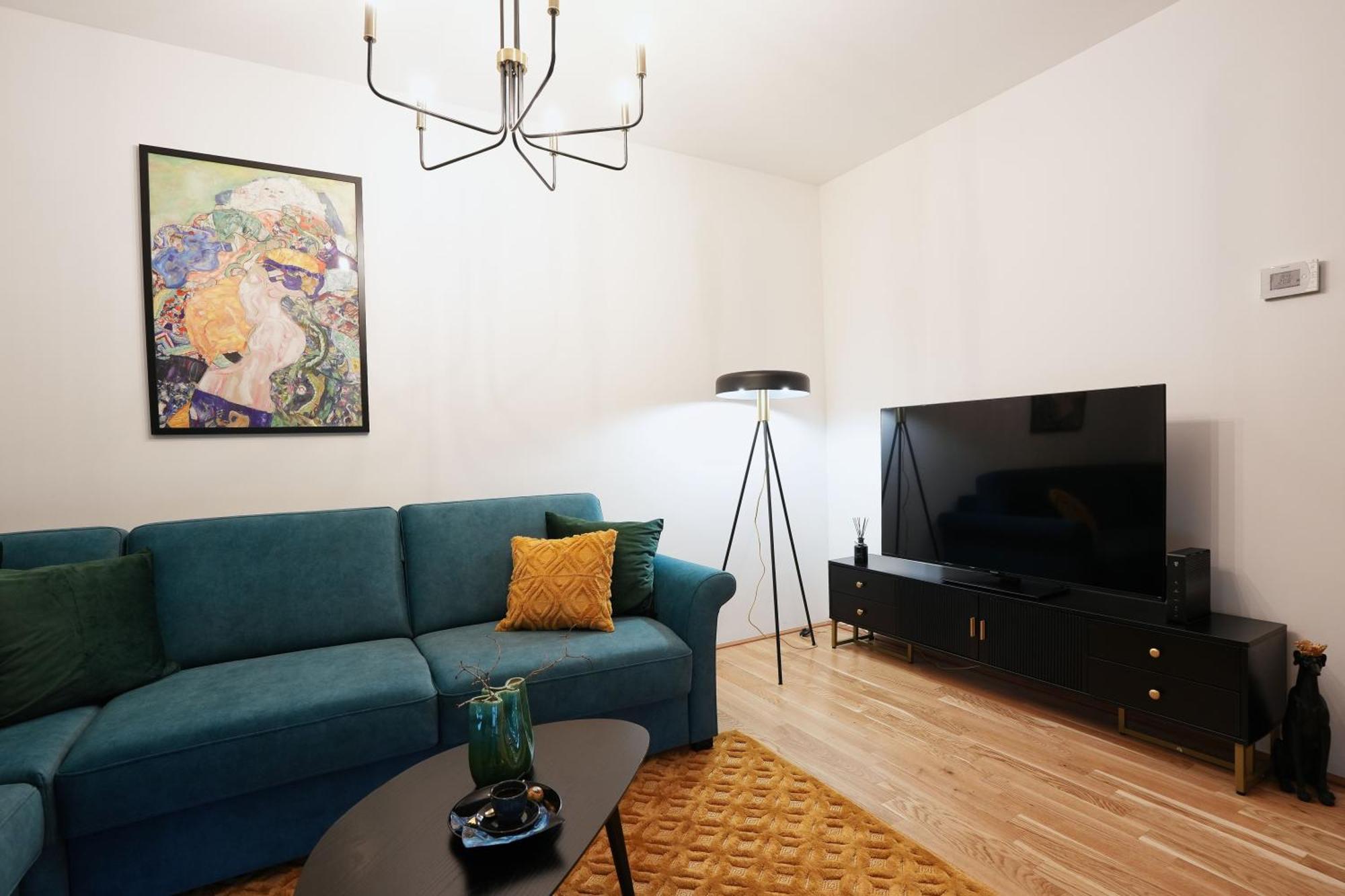 Stay In Style At Carl'S Design Residences - Modern Design Meets Green Comfort L Parking & Perfect Connection To City Center Apartment *