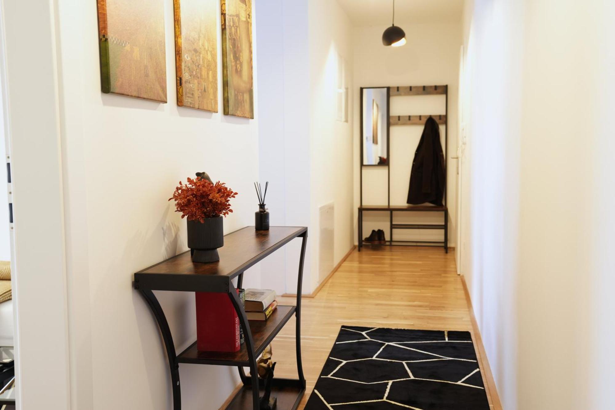 Stay In Style At Carl'S Design Residences - Modern Design Meets Green Comfort L Parking & Perfect Connection To City Center Wien